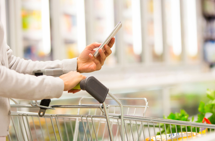 Center Market Espanola Person Holding Mobile Phone